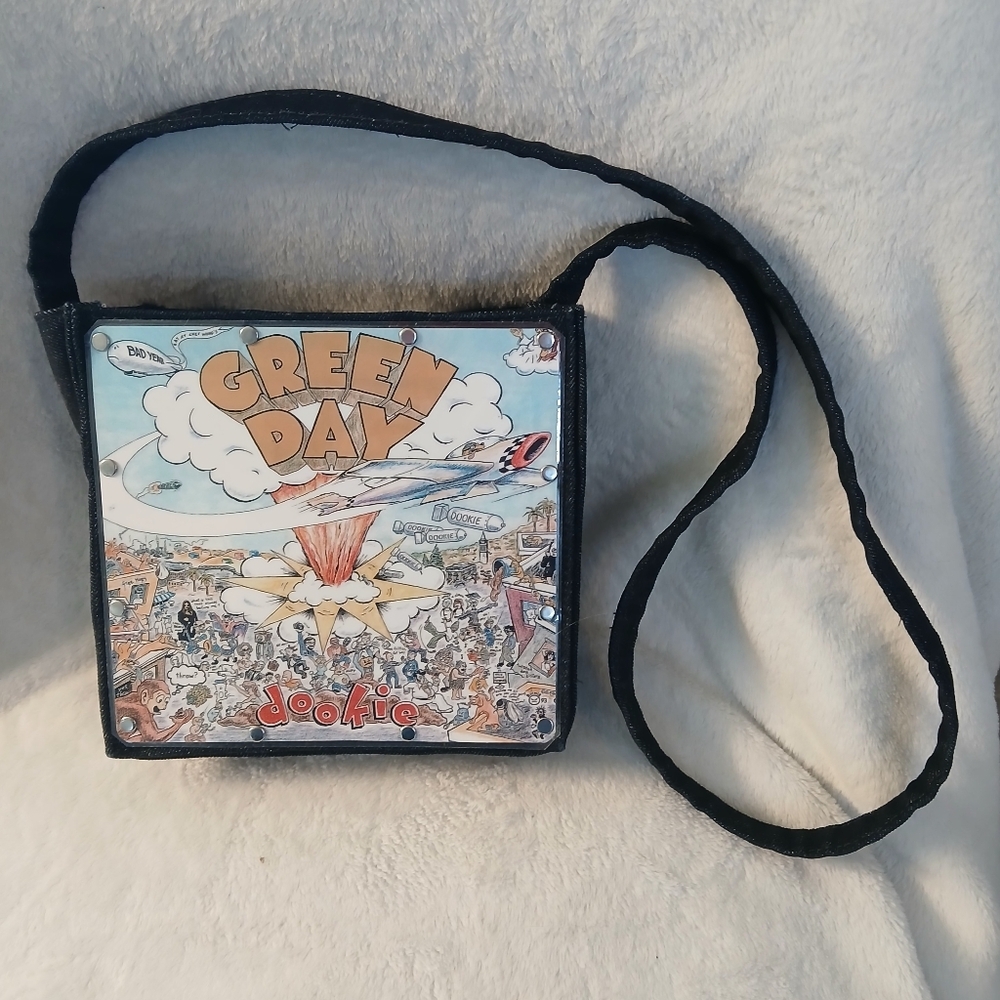 Green Day Dookie Album Crossbody Bag – Graphic Square Shoulder Bag
